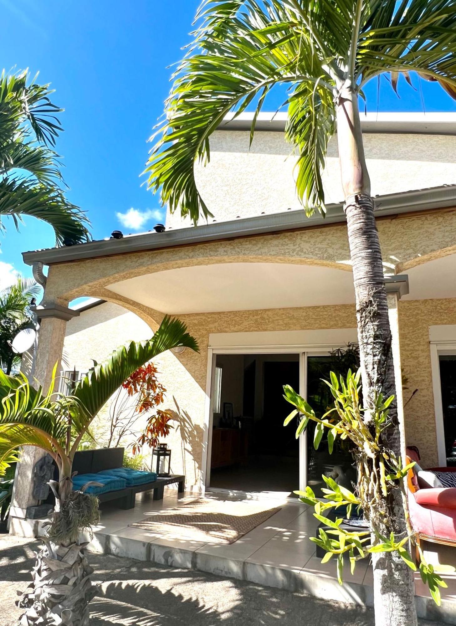 Villa Ti Moon, Entre Deux, Piscine Exteriör bild